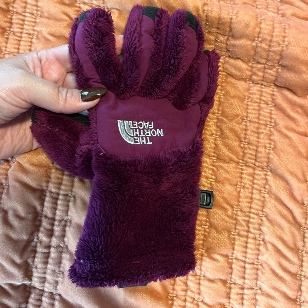 Medium Girls North Face Gloves